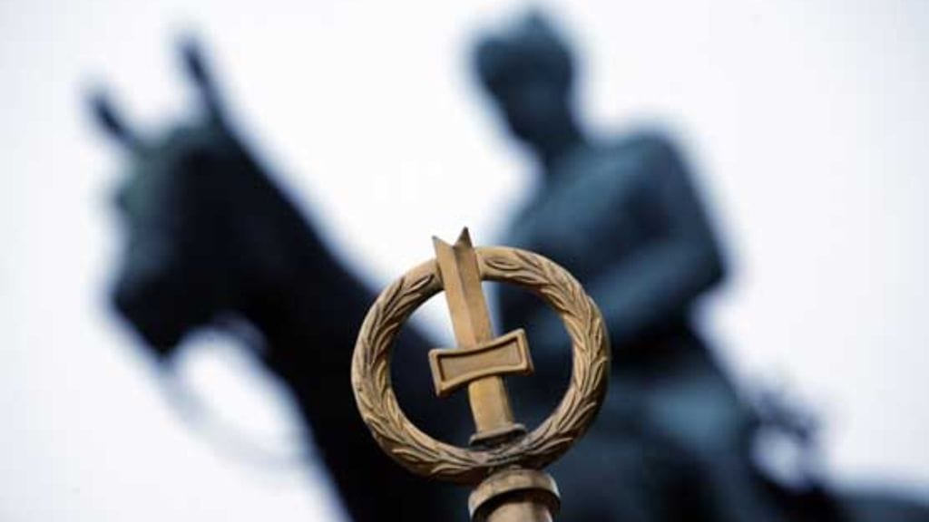 Sotakokemuksia on puettu myös runomittaan.