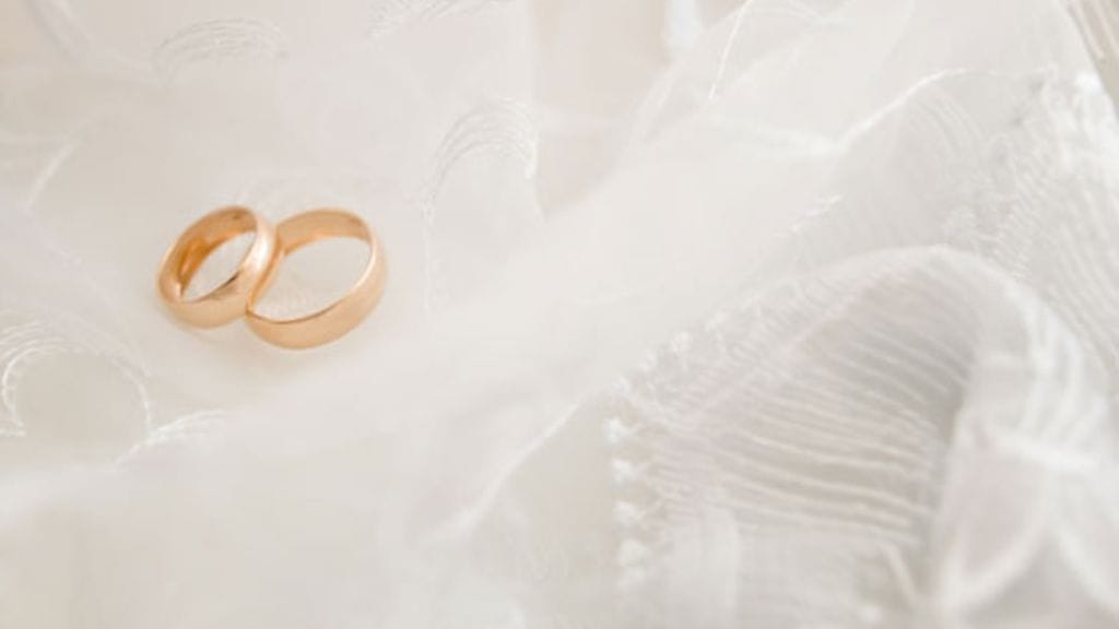 100-vuotias morsian sai viimein unelmiensa häät.