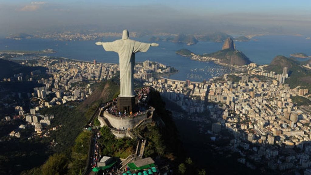 Kristus-patsas valittiin yhdeksi maailman uudesta seitsemästä ihmeestä.