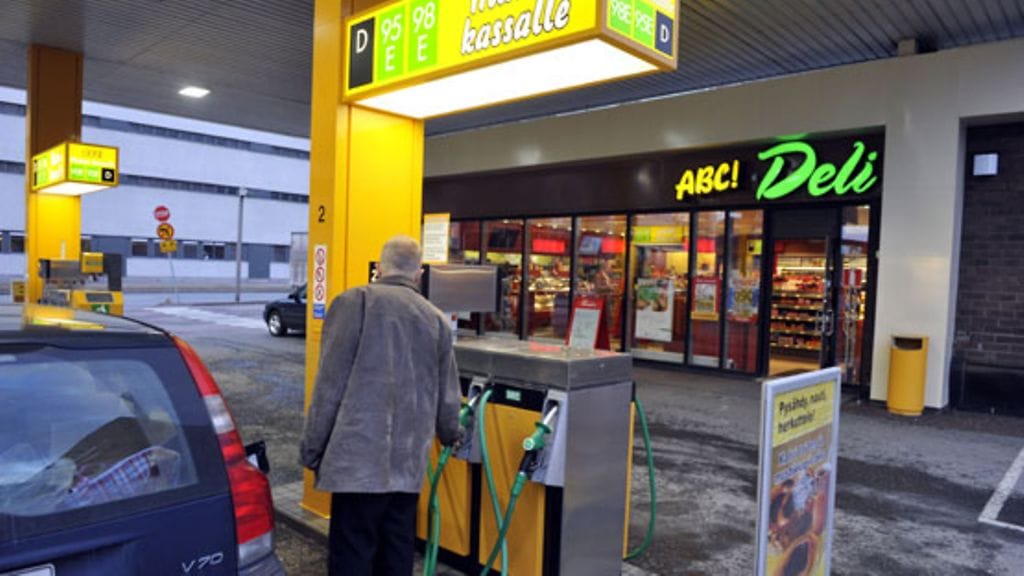 Seppo Konttisen mielestä "bonukset" näkyvät korkeampina hintoina.