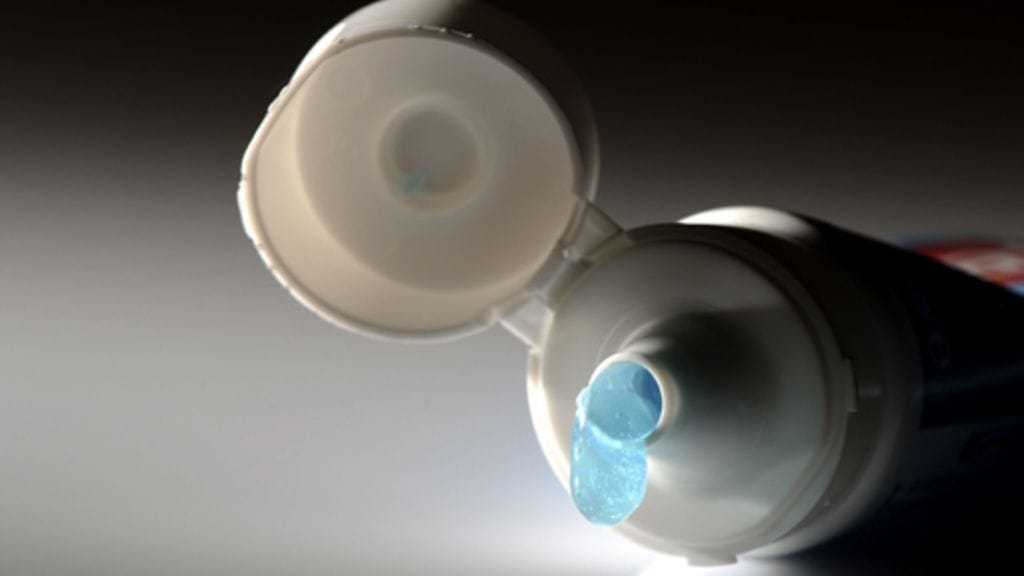 Vihlovat hampaat ovat hälytysmerkki, jolloin on syytä ottaa yhteyttä hammaslääkäriin.