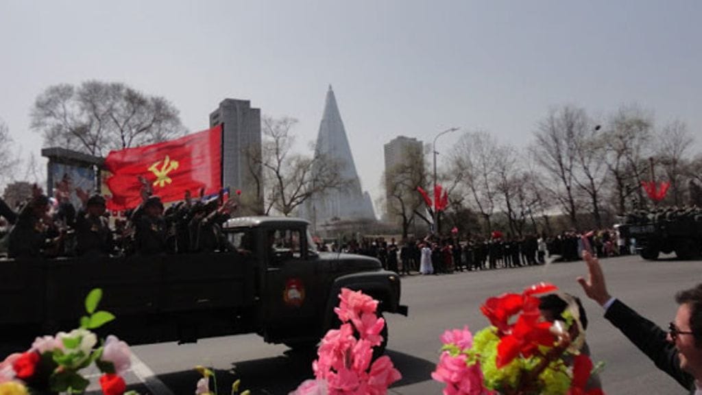 Pohjois-Koreassa turisteja kestitään mielenkiintoisilla tavoilla.