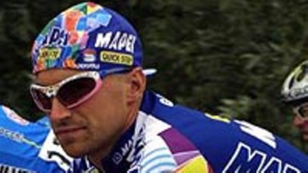 Stefano Garzelli (Photo:Grazia Neri/ALLSPORT)