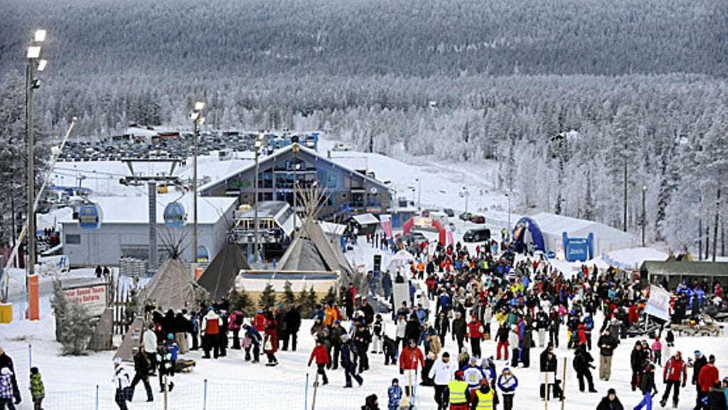 Levin yleisöä kauden 2009 pujotteluavauksessa. Kuva: Mikko Stig/LEHTIKUVA.