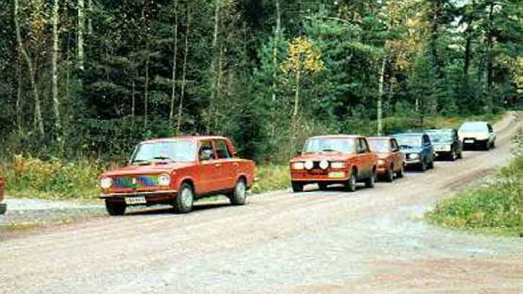 Lada-kerhon Syyspöräys-tapahtuma Porkkalassa vuonna 2001.