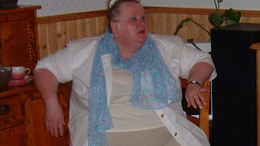 Liisa voi huonosti painaessaan yli 140 kiloa. Hän laihdutti rajusti aviomiehen vastustuksesta huolimatta, ja on nyt siro ja tyytyväinen nainen.