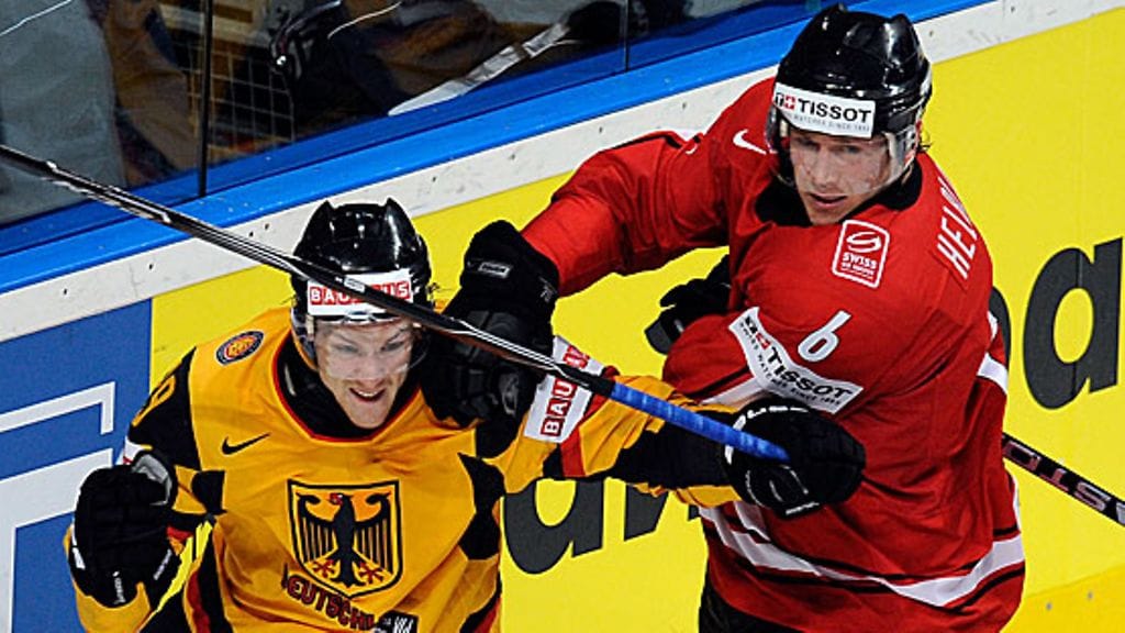 Timo Hellbling taisteli 2010 MM-turanuksessa Saksan Alexander Bartan kanssa.