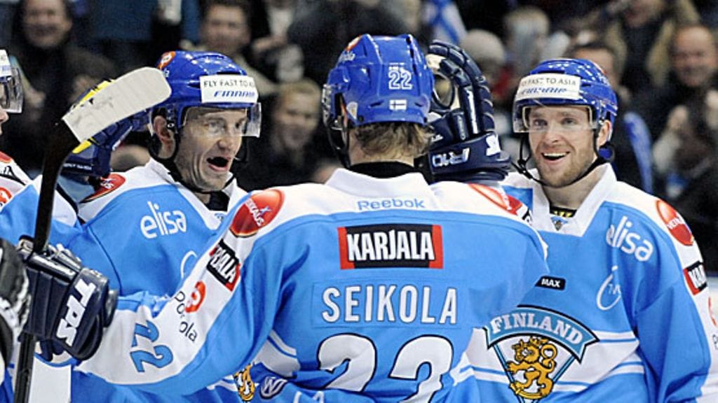 Ville Peltonen, Markus Seikola ja Jukka Voutilainen. Kuva: Jussi Nukaroi/LEHTIKUVA.