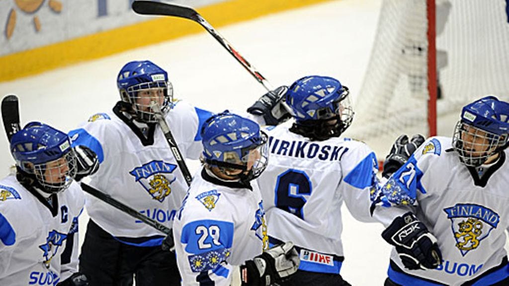 Naisleijonat juhlii, kuva:Lehtikuva/Heikki Saukkomaa