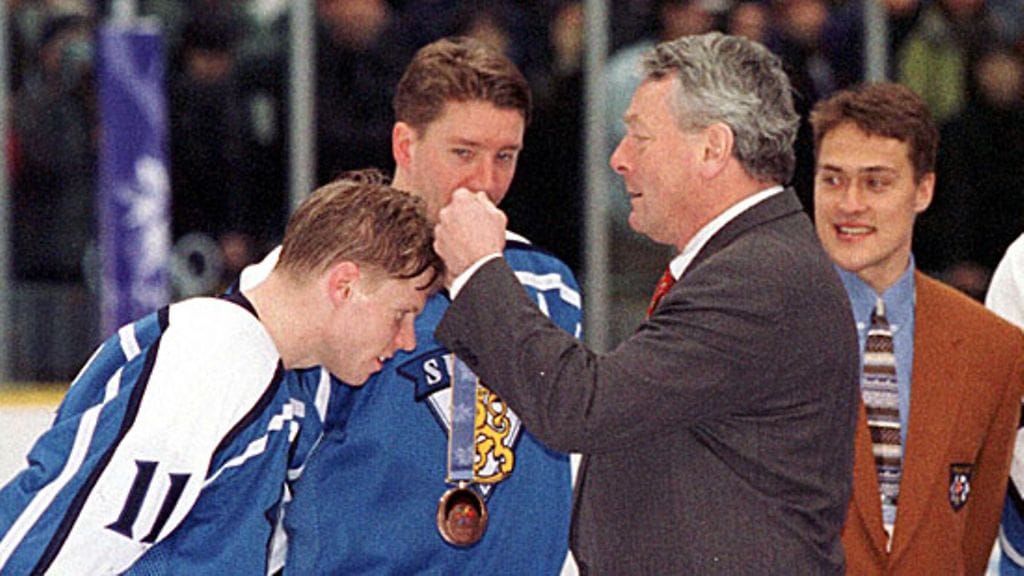 Leijonat vastaanottaa pronssia Naganossa. Kuva: Markku Ulander/LEHTIKUVA.