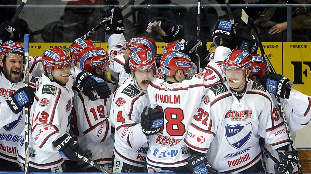 HIFK juhlii Suomen mestaruutta