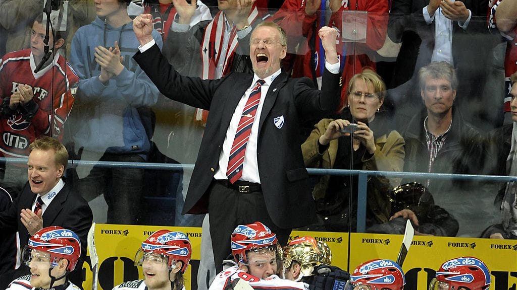 HIFK voitti jääkiekon SM-liigan 4. finaaliottelussa Bluesin maalein 4-2 Espoossa