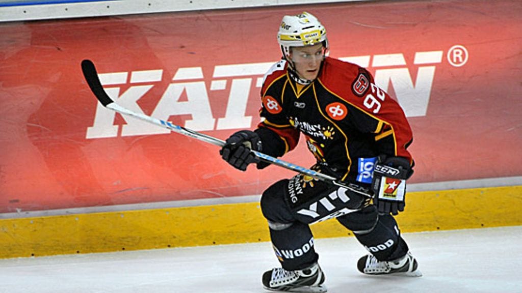 Teemu Pulkkinen on saanut lisää painoa varteensa. Kuva: Kimmo Mäntylä/LEHTIKUVA.