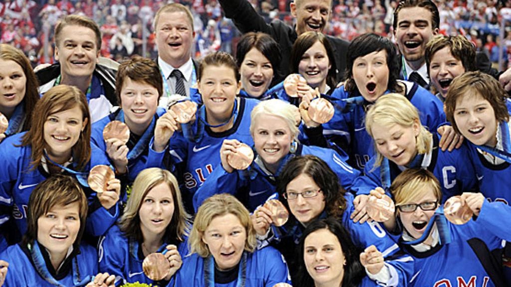 Naisleijonat juhlivat olympiapronssia