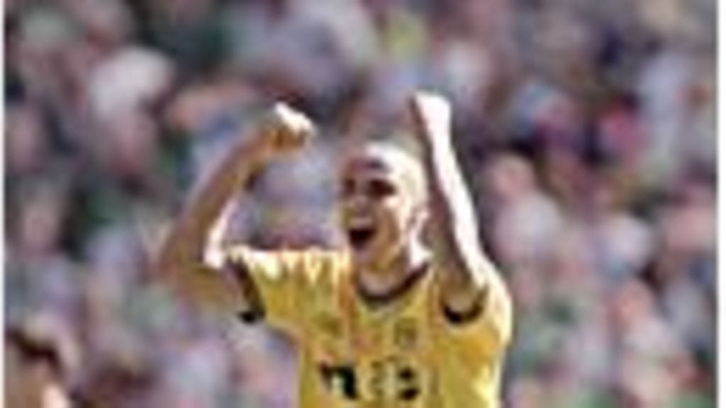 Henrik Larsson. Photo: Michael Steele /Allsport