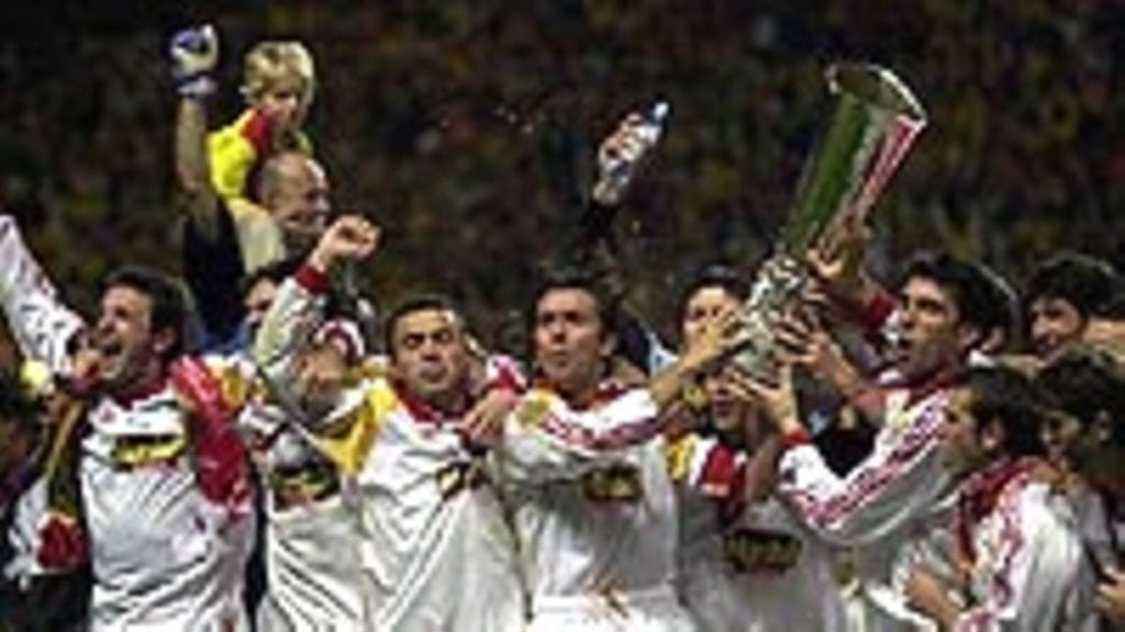 Photo: Graham Chadwick / Allsport