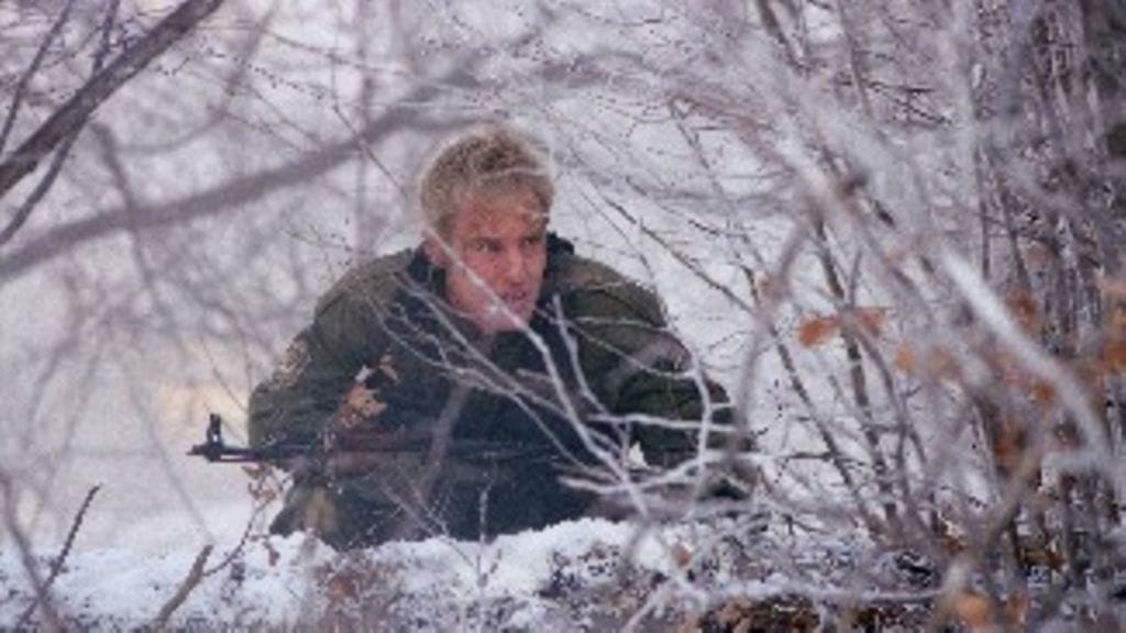 Vihollisen keskellä