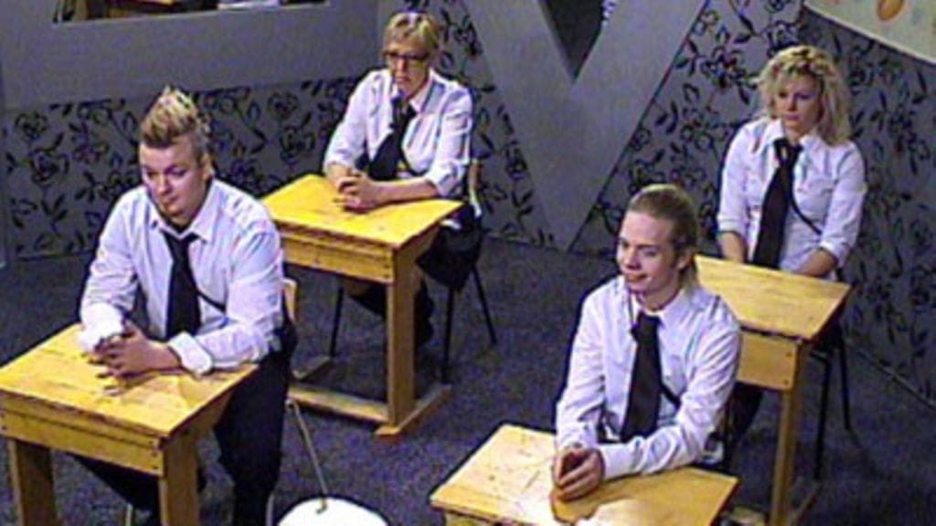 BB:läiset koulussa. Kuva: Subtv.