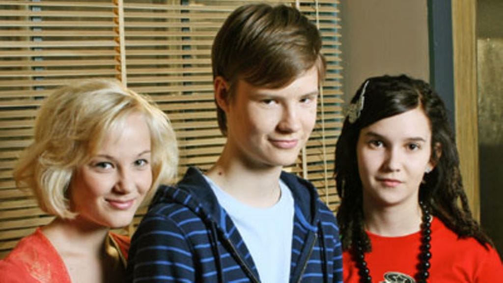 Sofia, Niko ja Oona vuosimallia 2007 (Kuva: Pekka Mustonen)