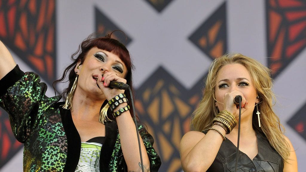 Mira Luoti ja Paula Vesala tutustuivat toisiinsa Popstars-laukukilpailussa vuonna 2002.