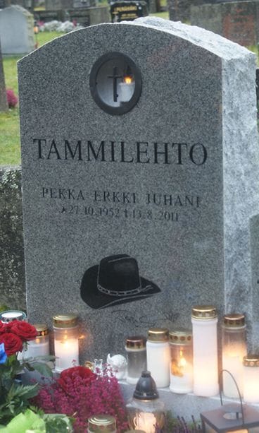 Topi Sorsakosken hauta Ähtärissä.