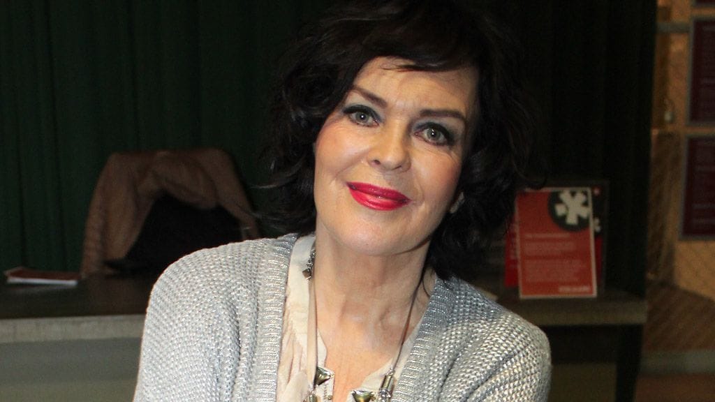 Paula Koivuniemi pääsee tapaamaan suosikkinsa.