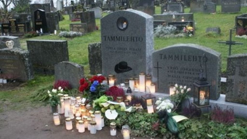 Topi Sorsakosken hauta Ähtärissä.