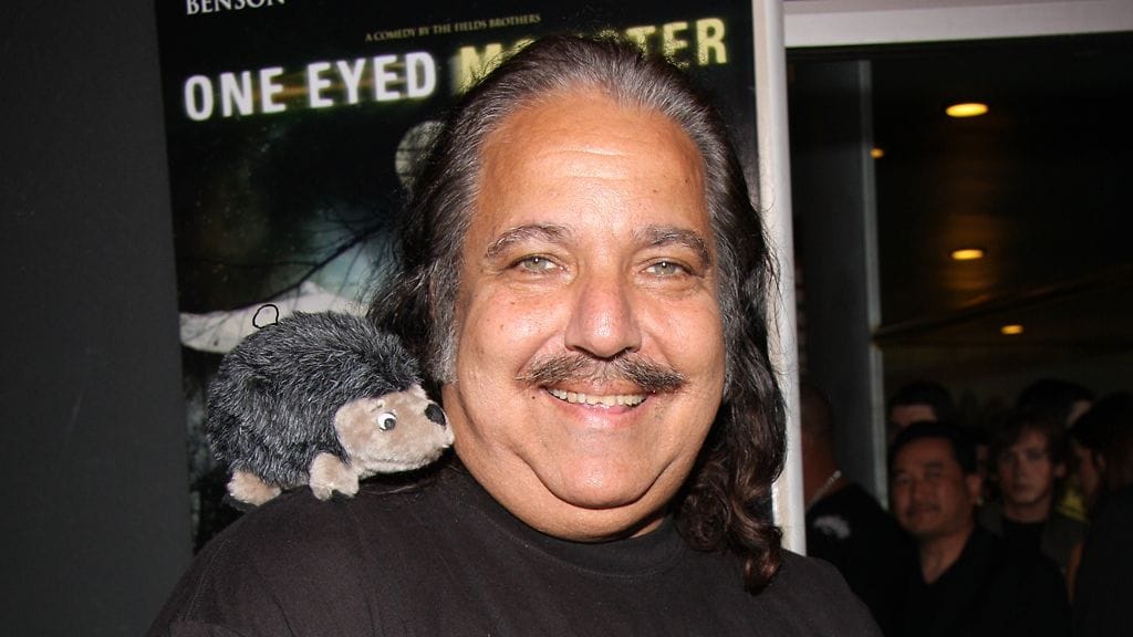Legendaarinen aikuisviihdetähti Ron Jeremy saapuu Suomeen viikonloppuna.