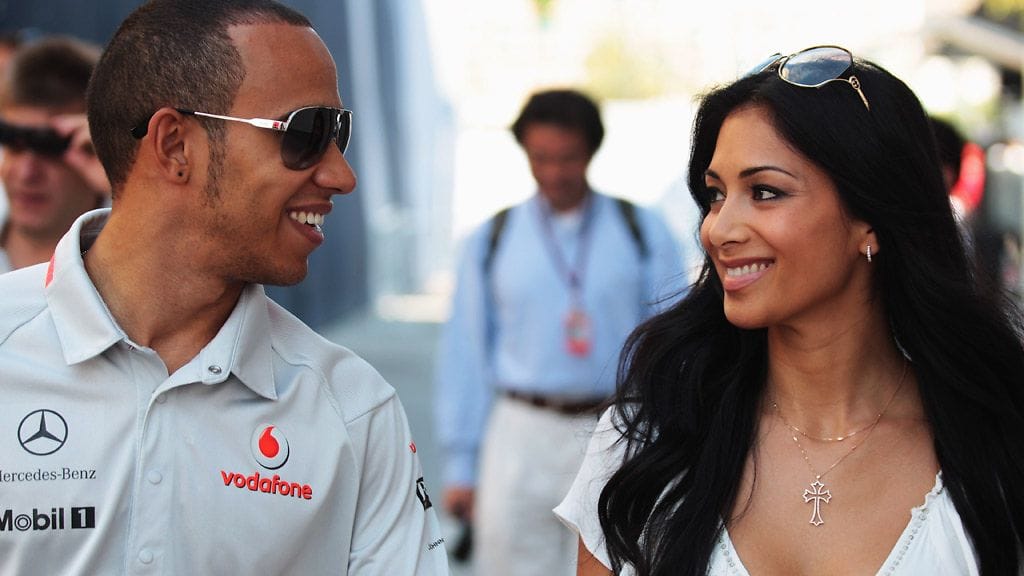 Lewis Hamilton ja Nicole Scherzinger ovat kihloissa.