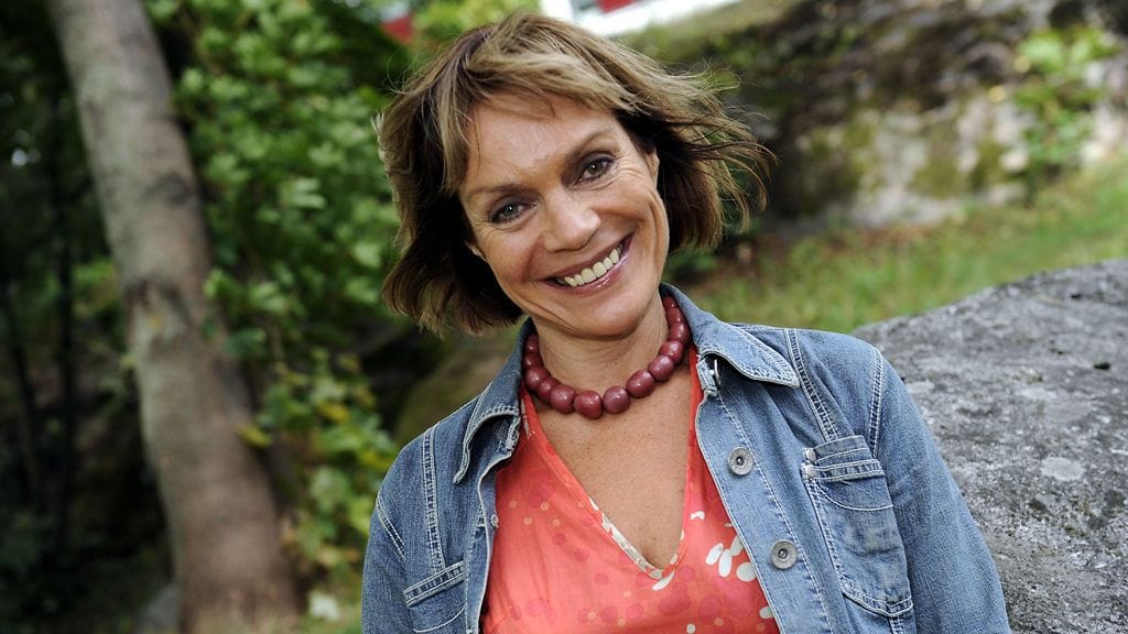 Lena Meriläinen otti tatuoinnin olkapäähänsä.