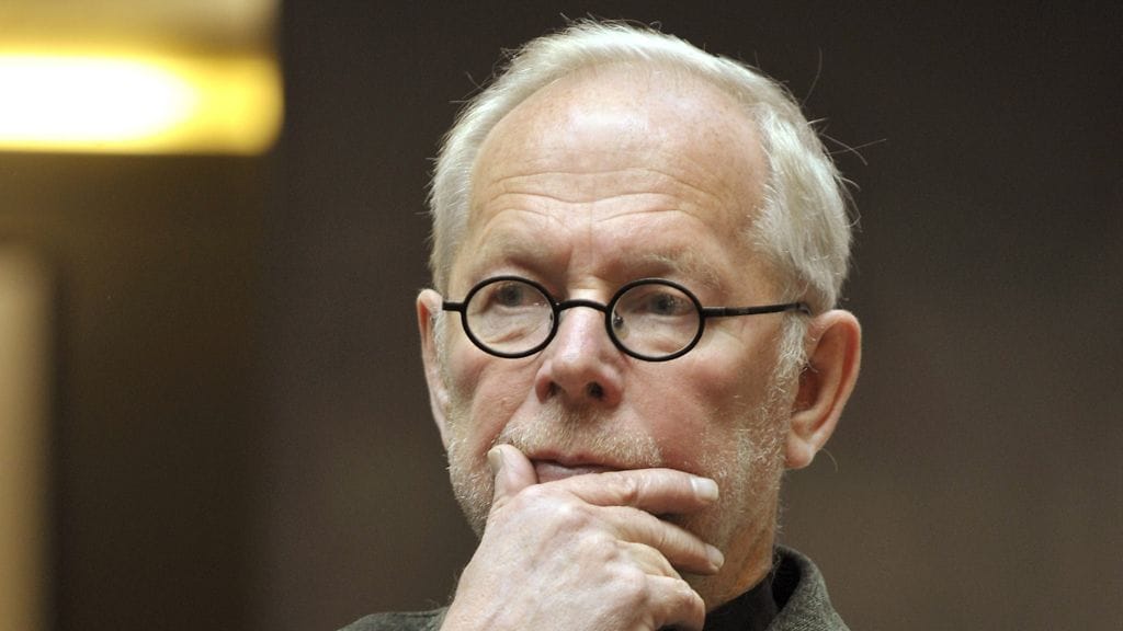 Muotoilija Ristomatti Ratia.