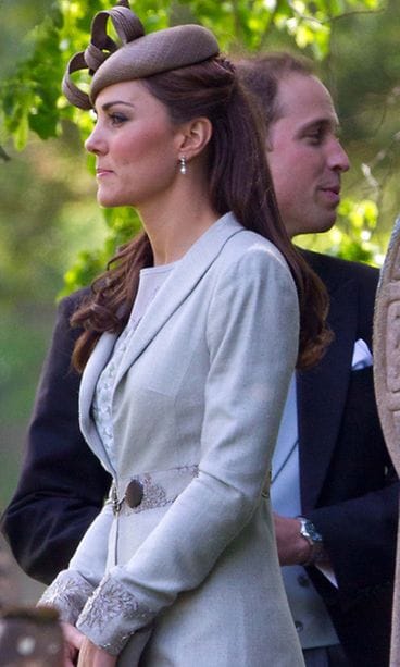 Catherine Middleton ihastutti asuvalinnallaan.