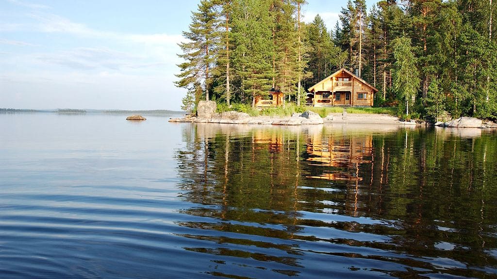 Mökkiranta on monelle suomalaiselle rakas paikka.