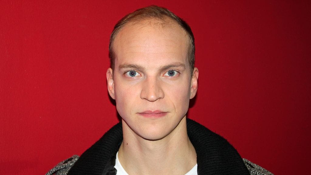 Näyttelijä Riku Nieminen tietää, miten eletään minibudjetilla.