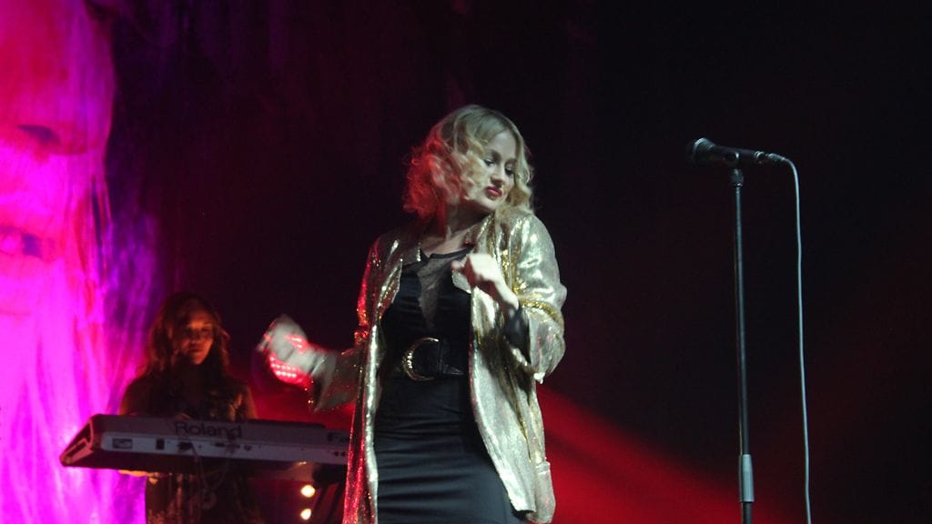 Chisu alias Christel Sundberg jäi lauantaina ansaitulle keikkatauolle.