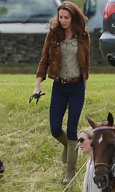 Herttuatar Catherine oli pukeutunut rennosti.