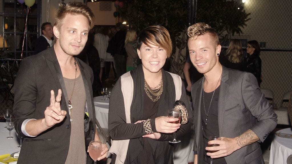 Sauli Koskinen juhli kaveriensa kanssa.