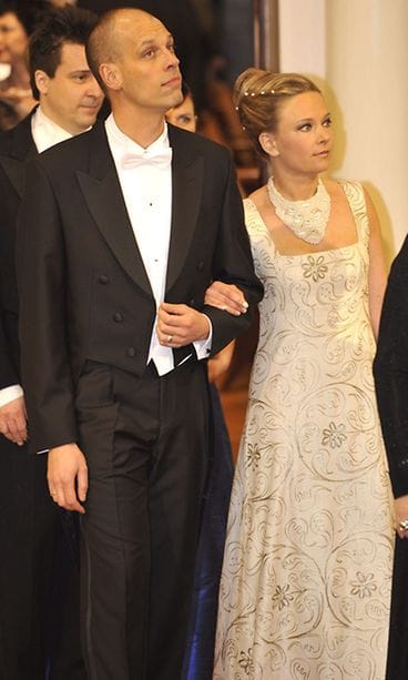 Eeva-Liisa ja Jussi Chydenius yhdessä Linnan juhlissa vuonna 2009.