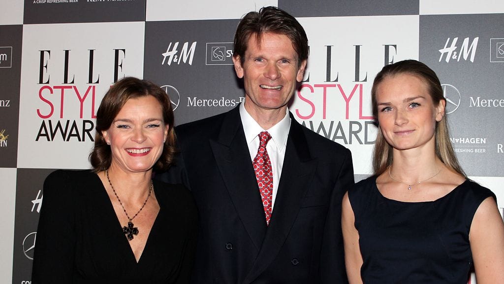 Marcus Grönholm vaimonsa Teresan ja tyttärensä Jessican kanssa.