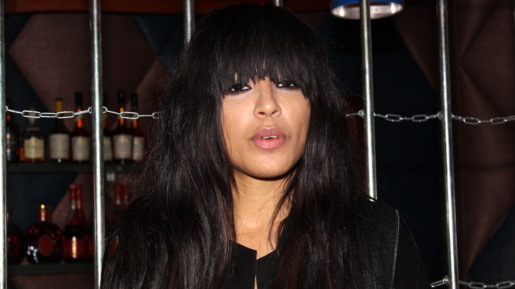Loreen kertoo väleistään Elastiseen.