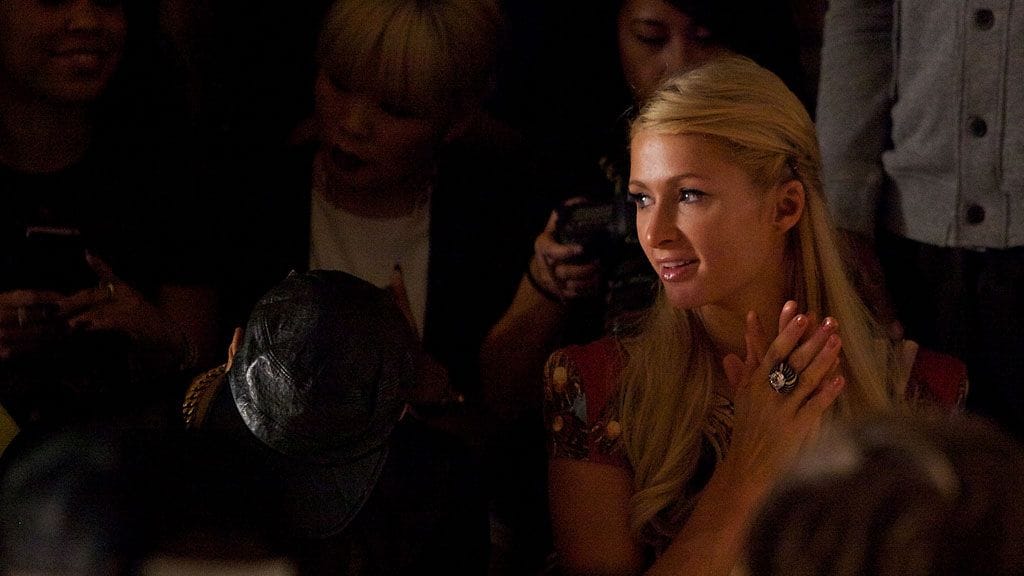 Paris Hilton oli kannustamassa rakastaan New Yorkin muotiviikoilla.