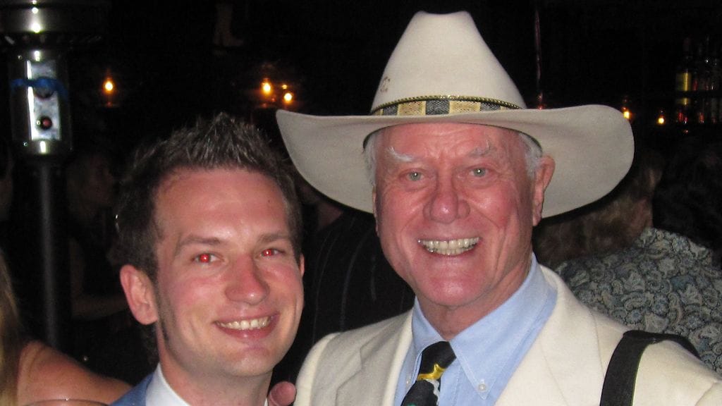 Kim Kolehmainen Larry Hagmanin kanssa tähden 80-vuotispäivillä viime vuonna.