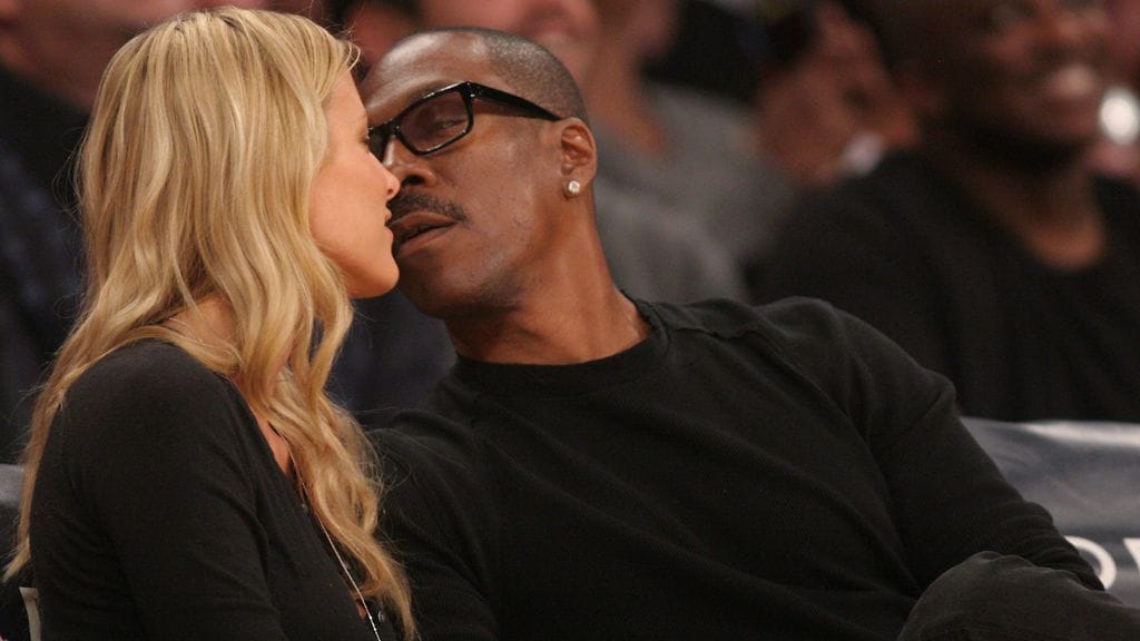 Eddie Murphy ja Paige Butcher eivät peittele tunteitaan.