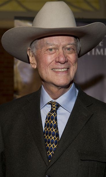 Larry Hagman edusti julkisuudessa vielä 15.11.2012.