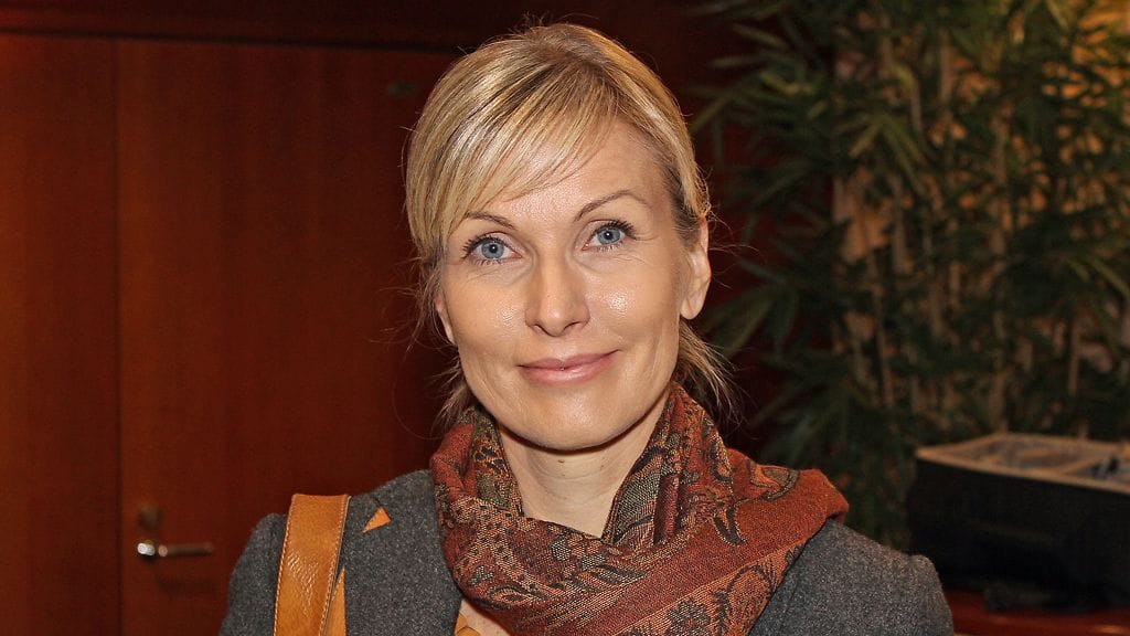 Tanja Karpela nähtiin sunnuntaina pitkästä aikaa julkisuudessa.