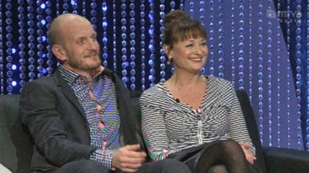 Hans Välimäki ja Sikke Sumari Korkojen kera -ohjelman vieraina 10. helmikuuta 2012.