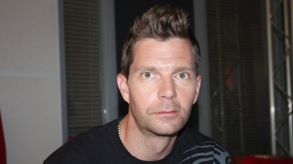 Ex-mäkihyppääjä Janne Ahonen kilpailee nykyään toisessa vaarallisessa lajissa.