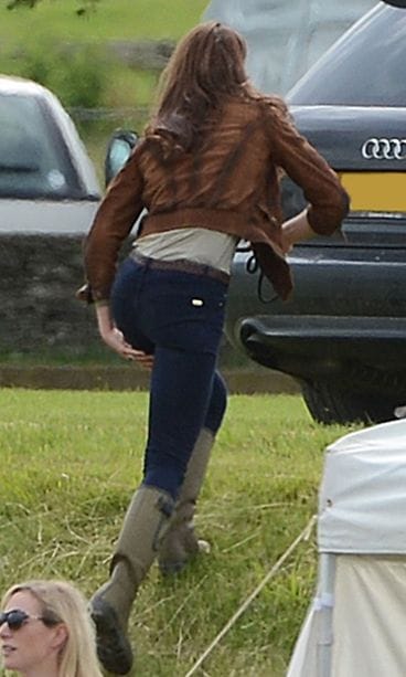 Herttuatar Catherine oli pukeutunut halpoihih Zaran farkkuihin.