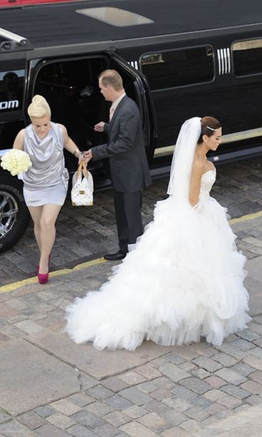 Sofia Ruusila saapui Sunneva Kantolan kanssa kirkolle.