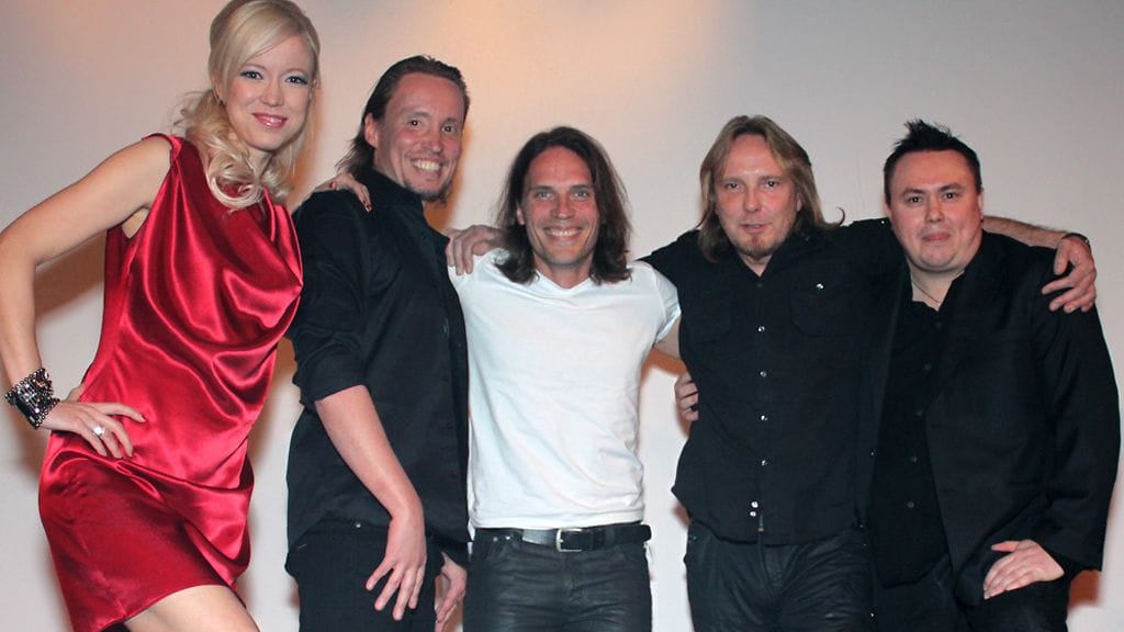 Elonkerjuu uuden solistinsa Juha Lagströmin kanssa.